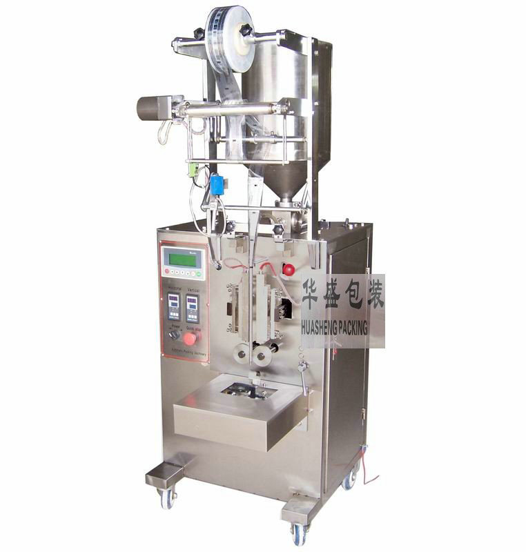 Fully automatic backpacker for liquid packaging